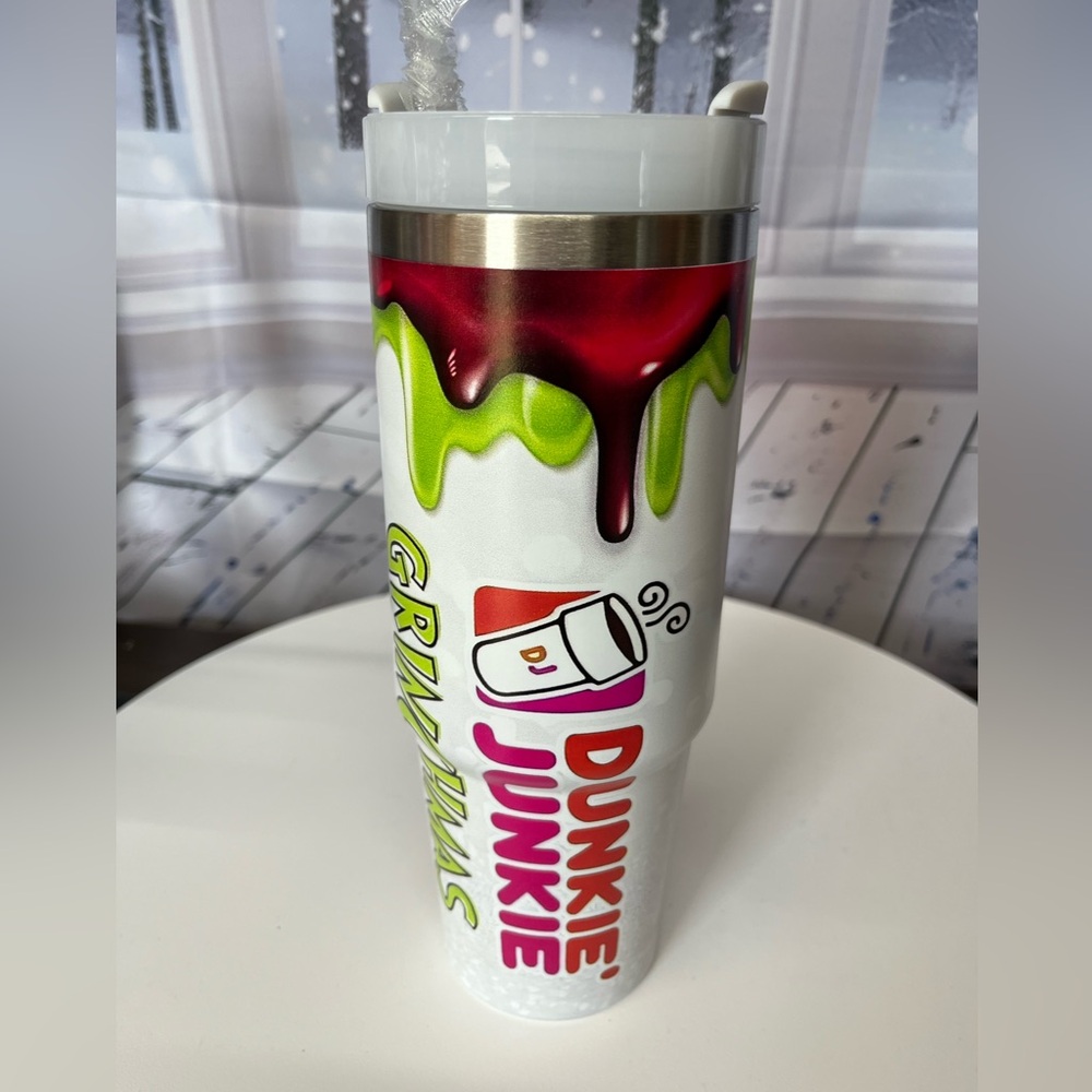 Grinch Dunkie Junkie. NWOT